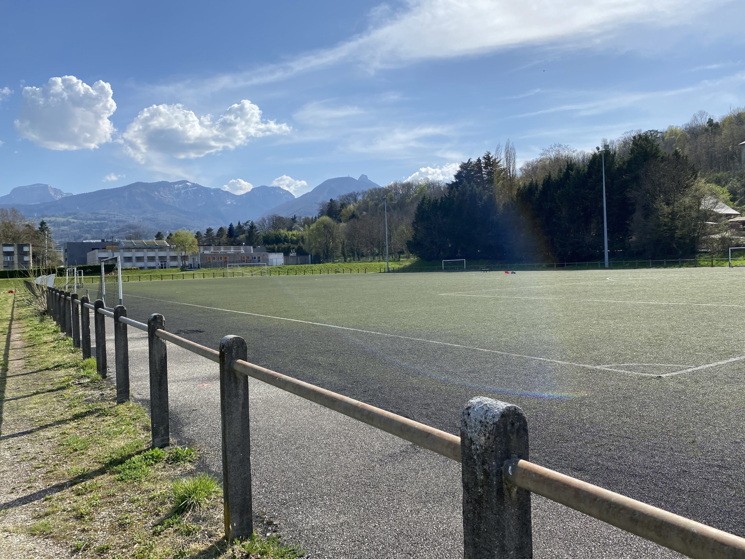 Terrain de foot Cognin