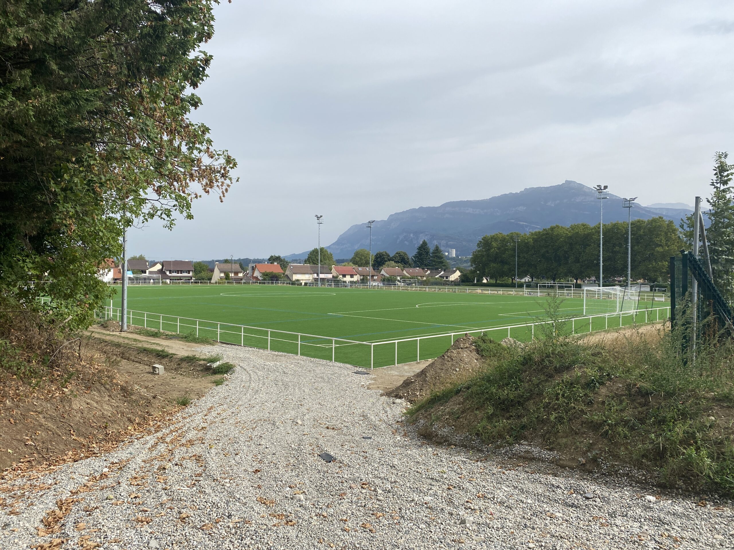 Terrain de foot Cognin - MMO